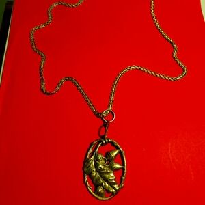 Vintage 925 Sterling Silver Acorn & Leaf 1930's or 1940's Neckless